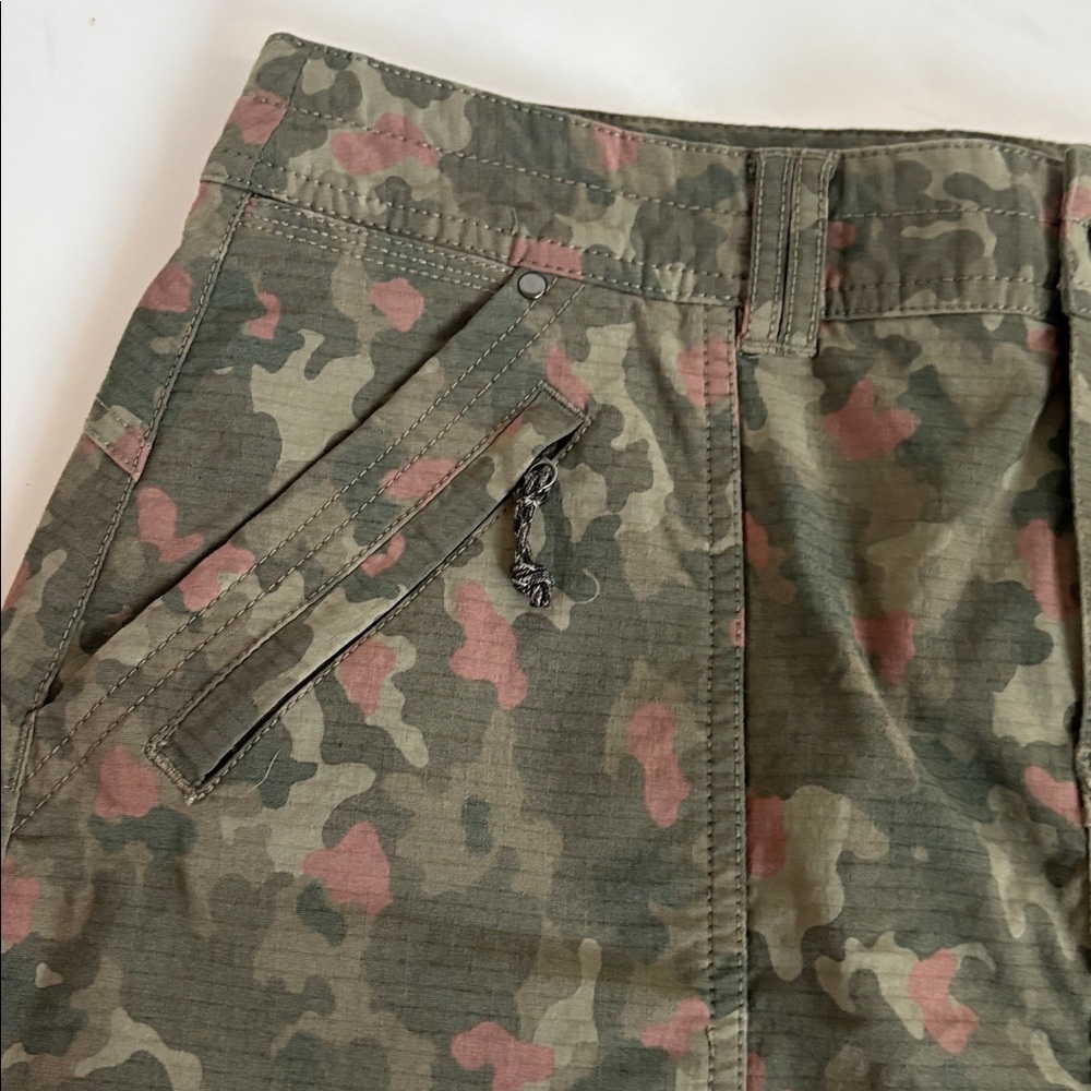 Title Nine Big B Skort Wailea Camo green pink zip close pockets boy short lined - Picture 8 of 16